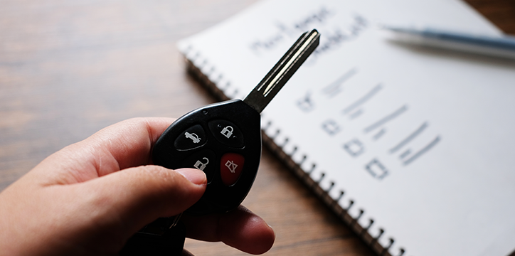 car keys and checklist